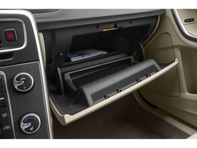 2015 Volvo V60 T5 Platinum