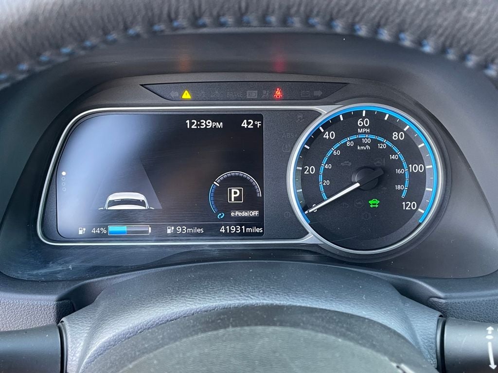 2022 Nissan Leaf SV Plus