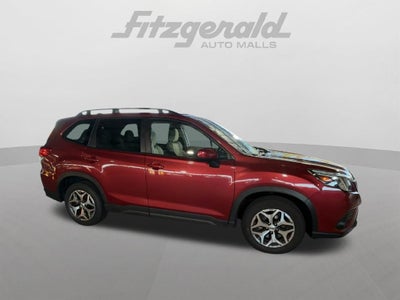 2024 Subaru Forester Premium