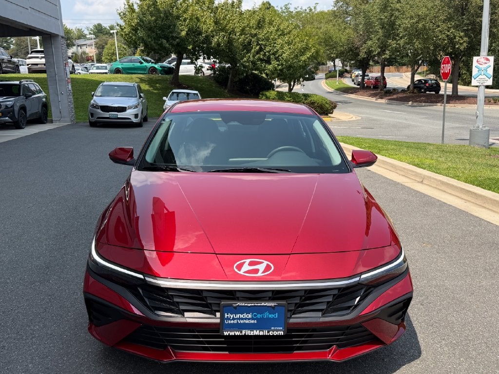 2025 Hyundai Elantra SE