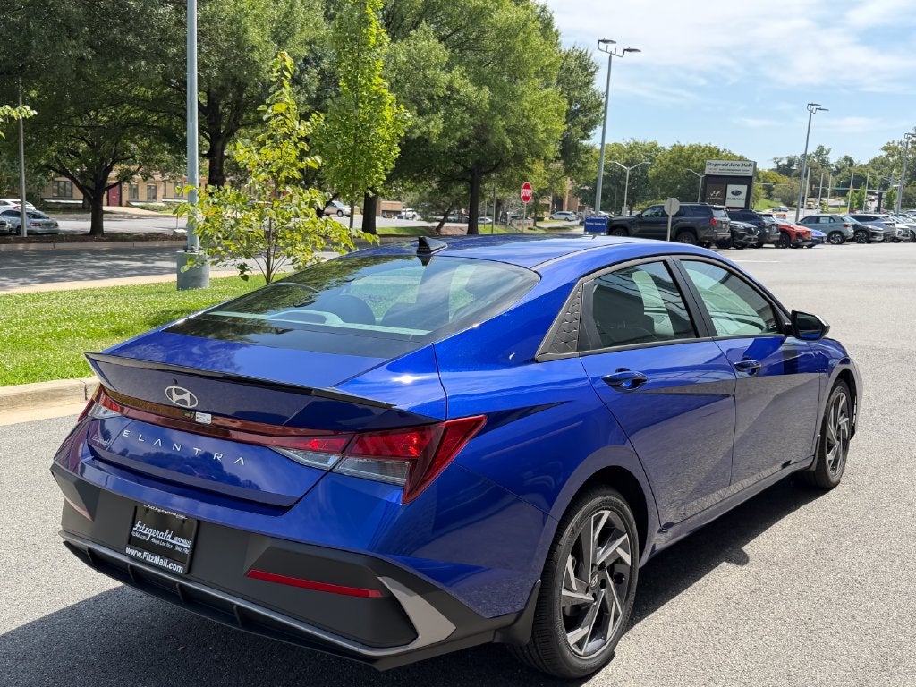 2025 Hyundai Elantra SEL Sport