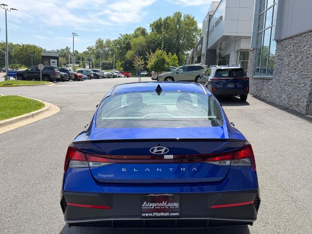 2025 Hyundai Elantra SEL Sport