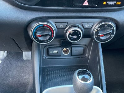 2022 Hyundai Venue SE