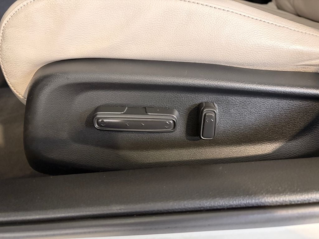 2019 Honda Insight Touring