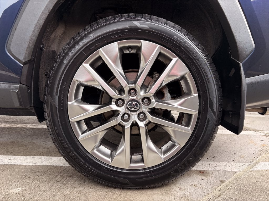 2020 Toyota RAV4 XLE Premium