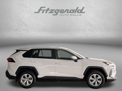 2025 Toyota RAV4 LE