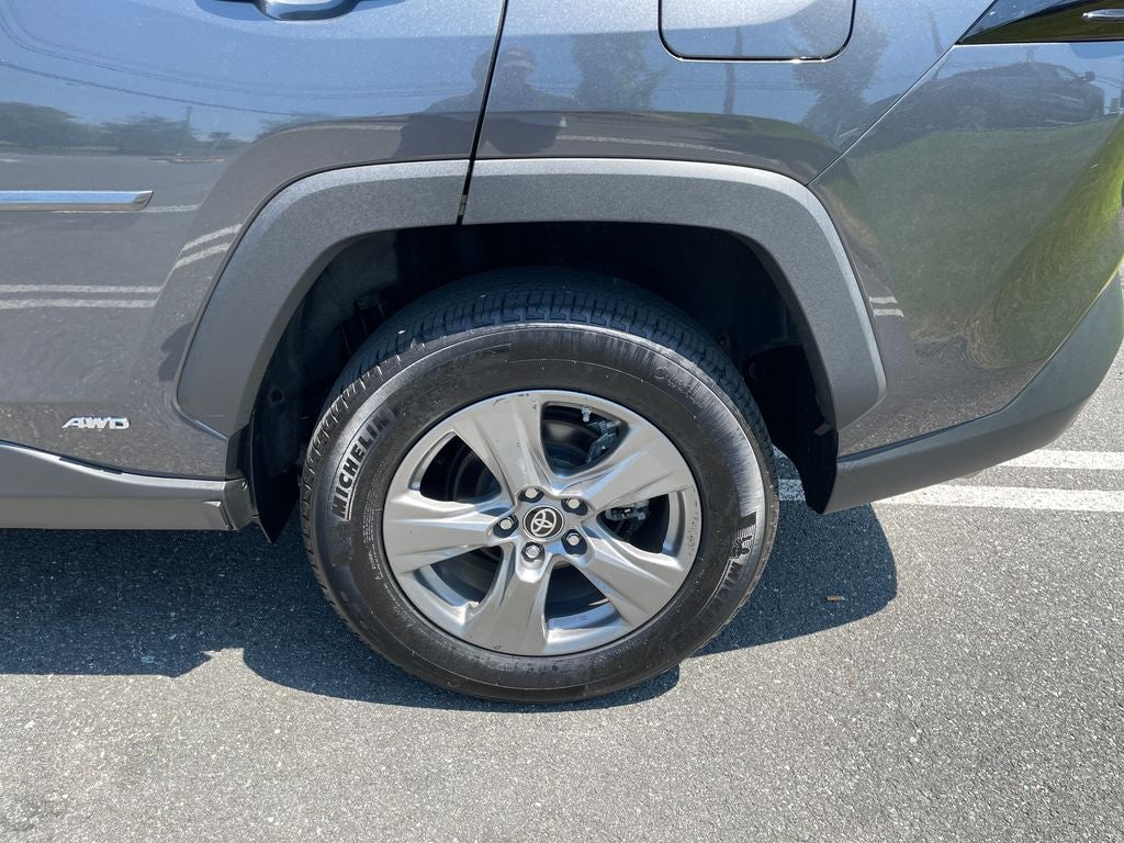 2024 Toyota RAV4 HYBRID LE