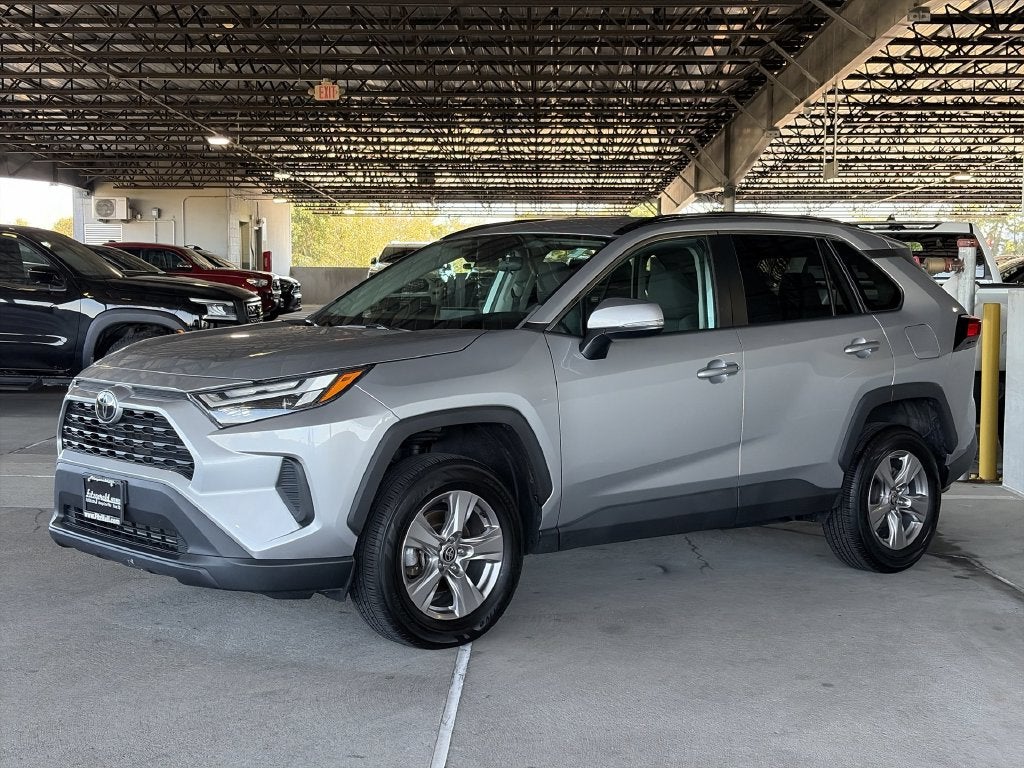 2023 Toyota RAV4 XLE