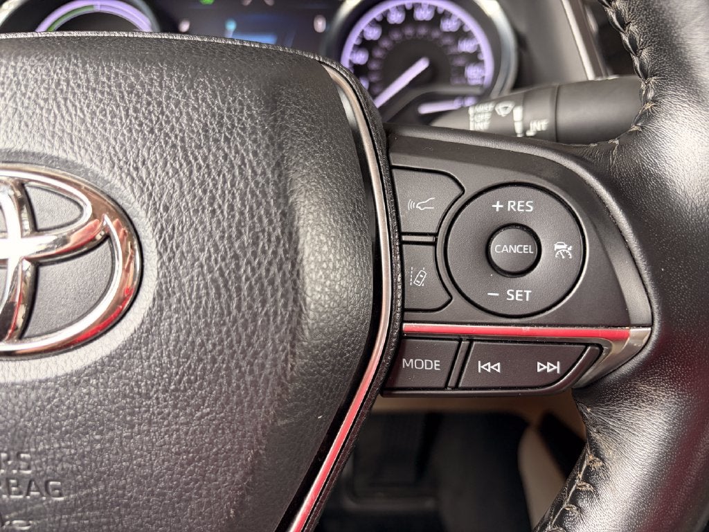 2019 Toyota Camry Hybrid XLE