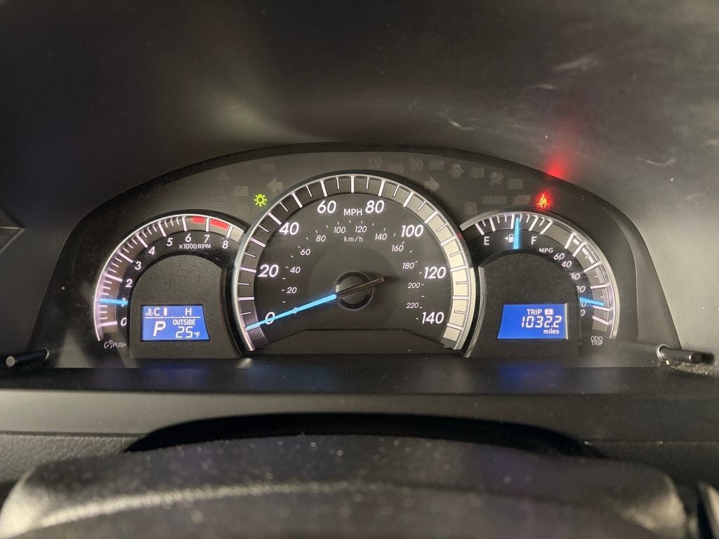 2014 Toyota CAMRY SE