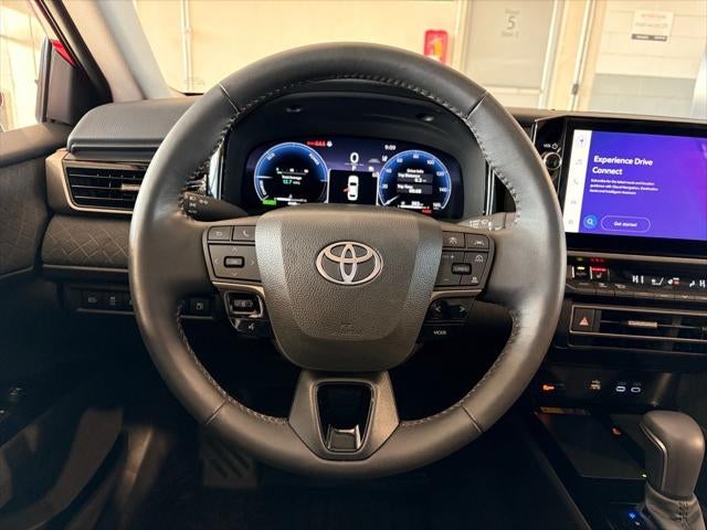 2025 Toyota CAMRY XLE