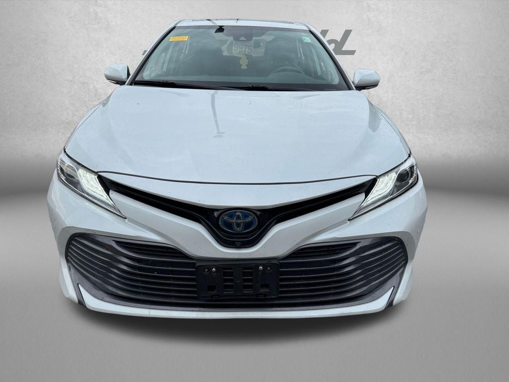 2020 Toyota Camry Hybrid XLE