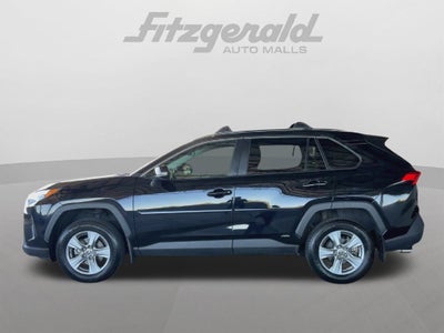 2022 Toyota RAV4 Hybrid XLE