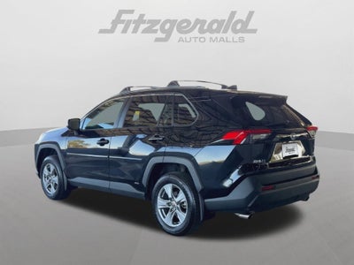 2022 Toyota RAV4 Hybrid XLE