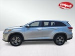 2019 Toyota HIGHLANDER LE Plus