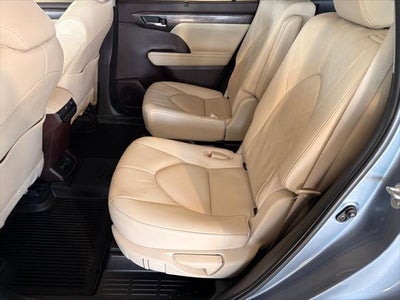 2020 Toyota HIGHLANDER Platinum