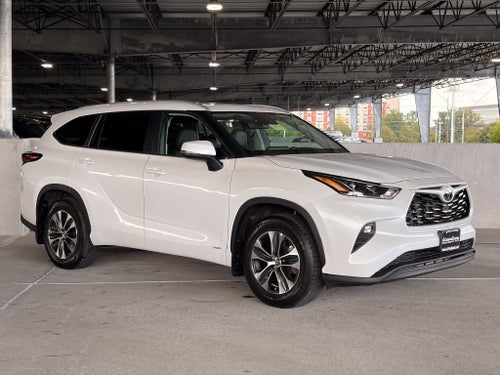 2025 Toyota Highlander Hybrid XLE