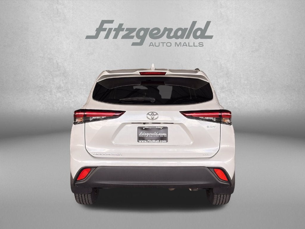 2025 Toyota Highlander Hybrid XLE