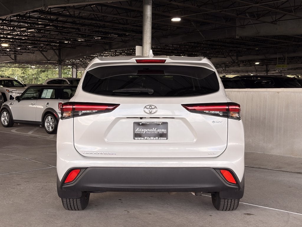 2025 Toyota Highlander Hybrid XLE