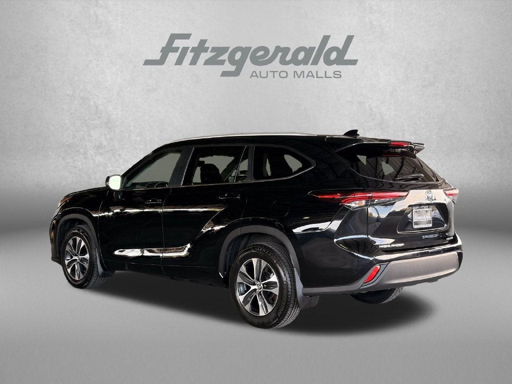 2025 Toyota Highlander XLE