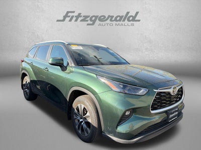2025 Toyota HIGHLANDER XLE