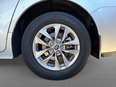 2022 Toyota Sienna LE 8 Passenger