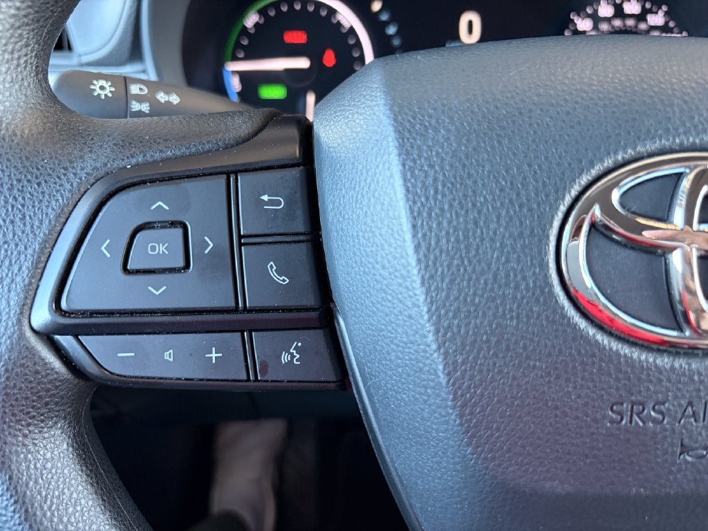 2025 Toyota Sienna LE 8 Passenger