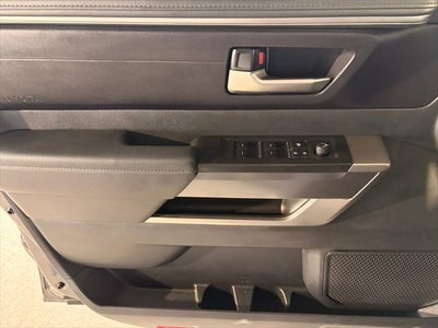 2025 Toyota TUNDRA 4X4 SR5