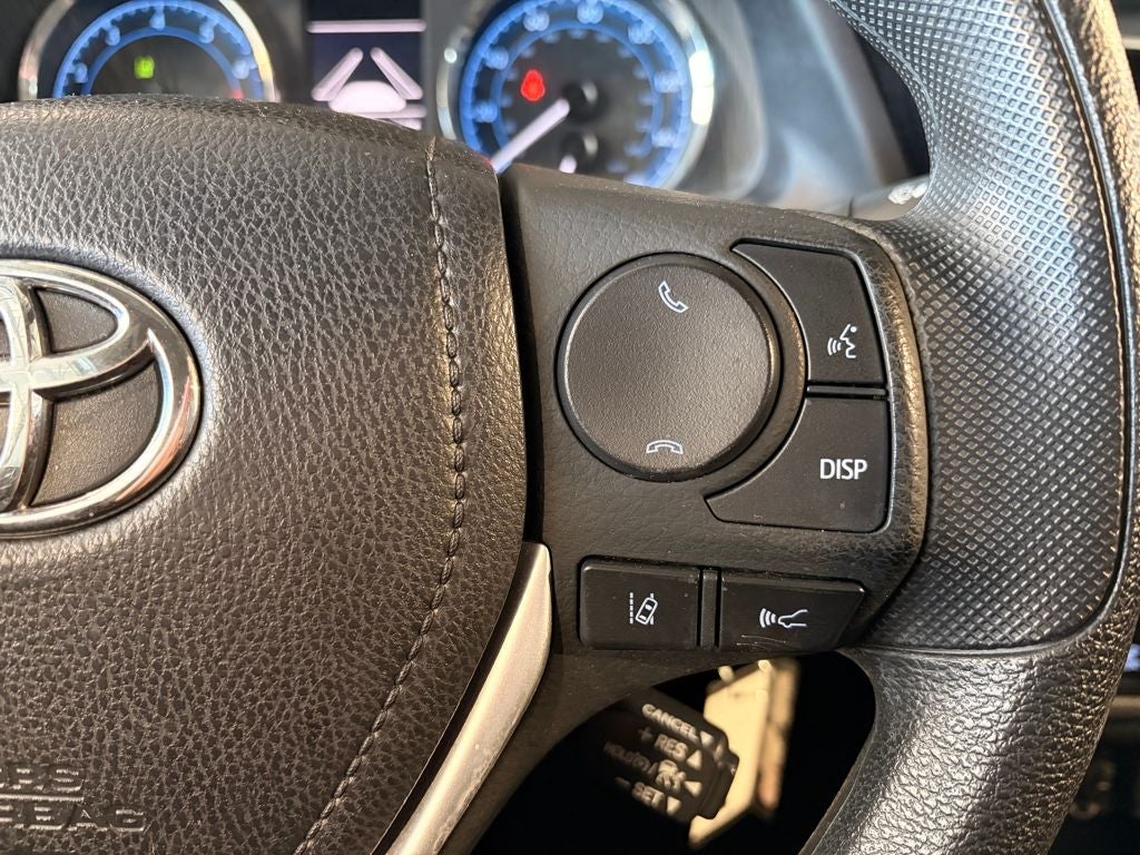 2017 Toyota COROLLA LE