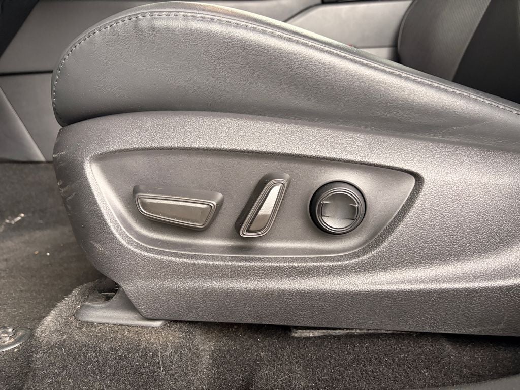 2023 Toyota Toyota Crown LTD Limited