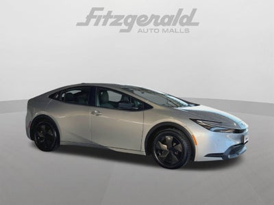 2025 Toyota Prius LE