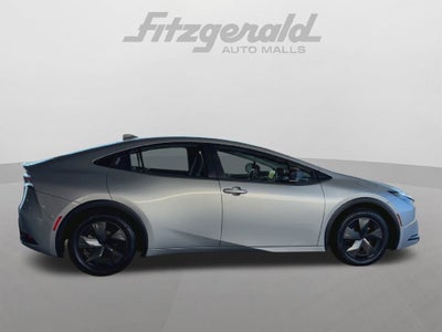 2025 Toyota Prius LE
