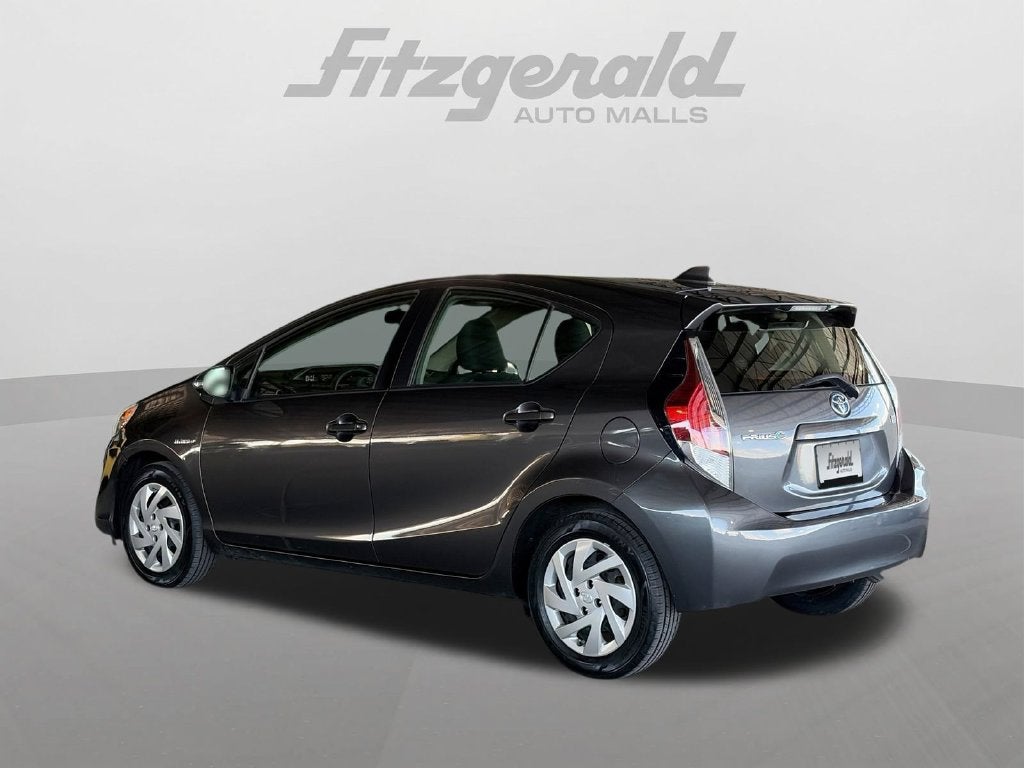 2015 Toyota PRIUS c Two