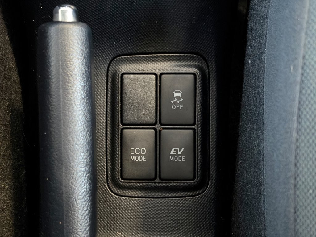 2015 Toyota PRIUS c Two