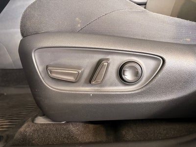 2024 Toyota Venza LE