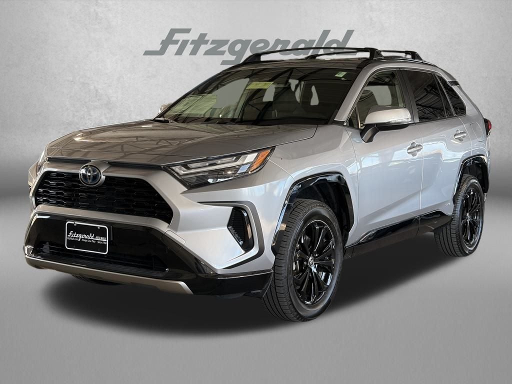 2022 Toyota RAV4 HYBRID SE