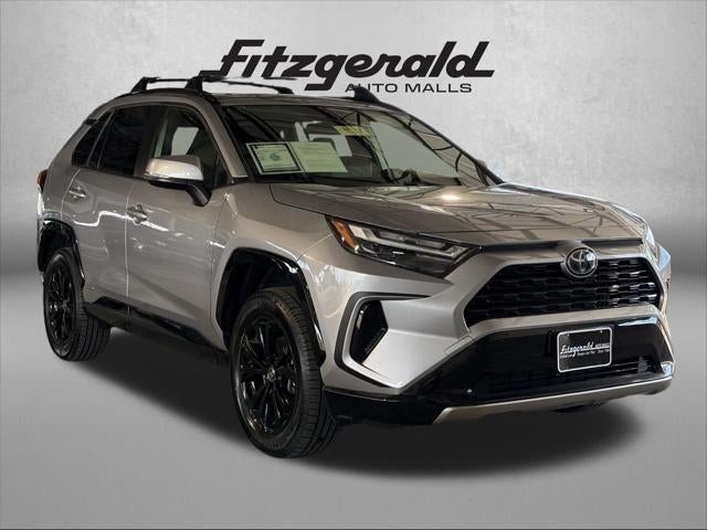 2022 Toyota RAV4 HYBRID SE