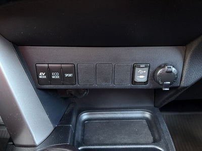 2017 Toyota RAV4 Hybrid XLE