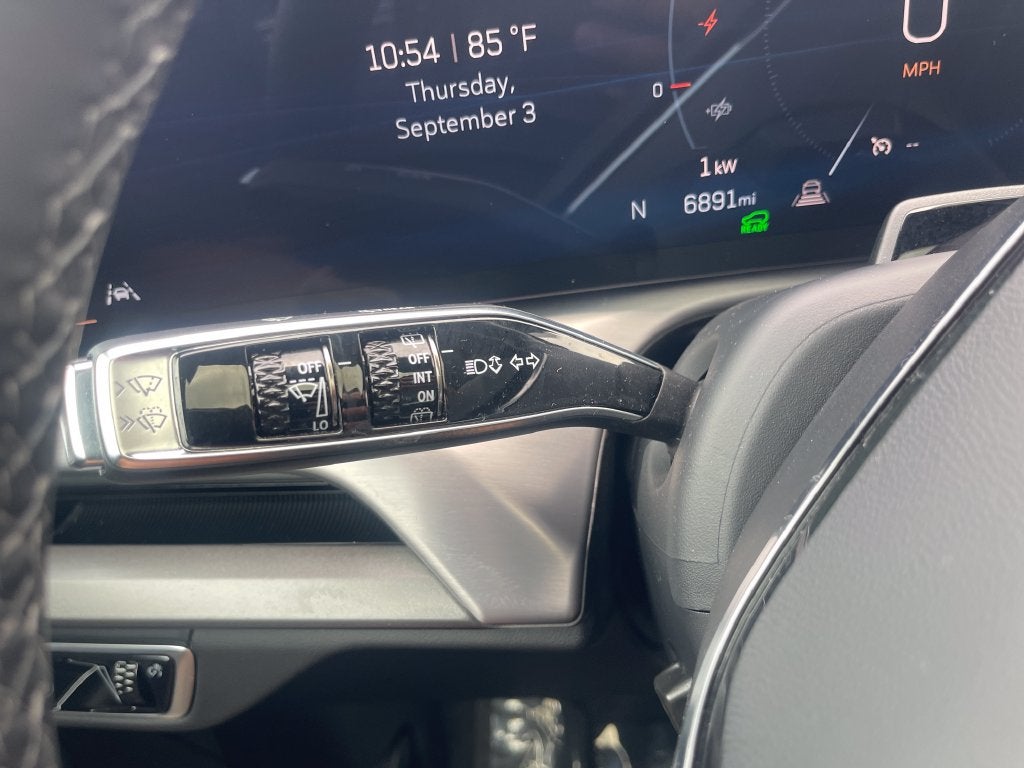 2026 Cadillac VISTIQ Sport
