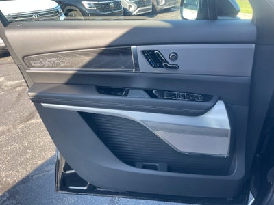 2026 Cadillac VISTIQ Platinum