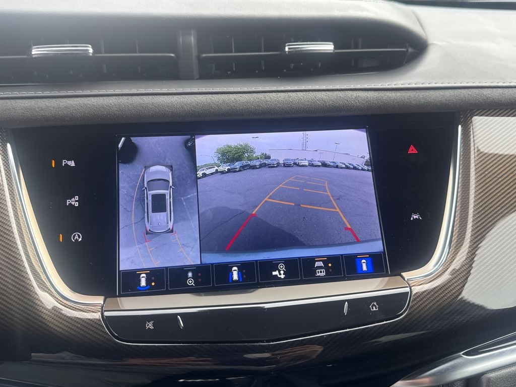 2025 Cadillac XT6 Premium Luxury