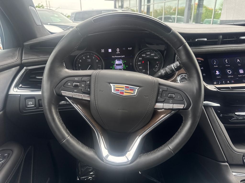 2025 Cadillac XT6 Premium Luxury