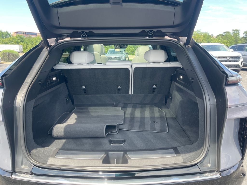 2026 Cadillac LYRIQ Premium Luxury