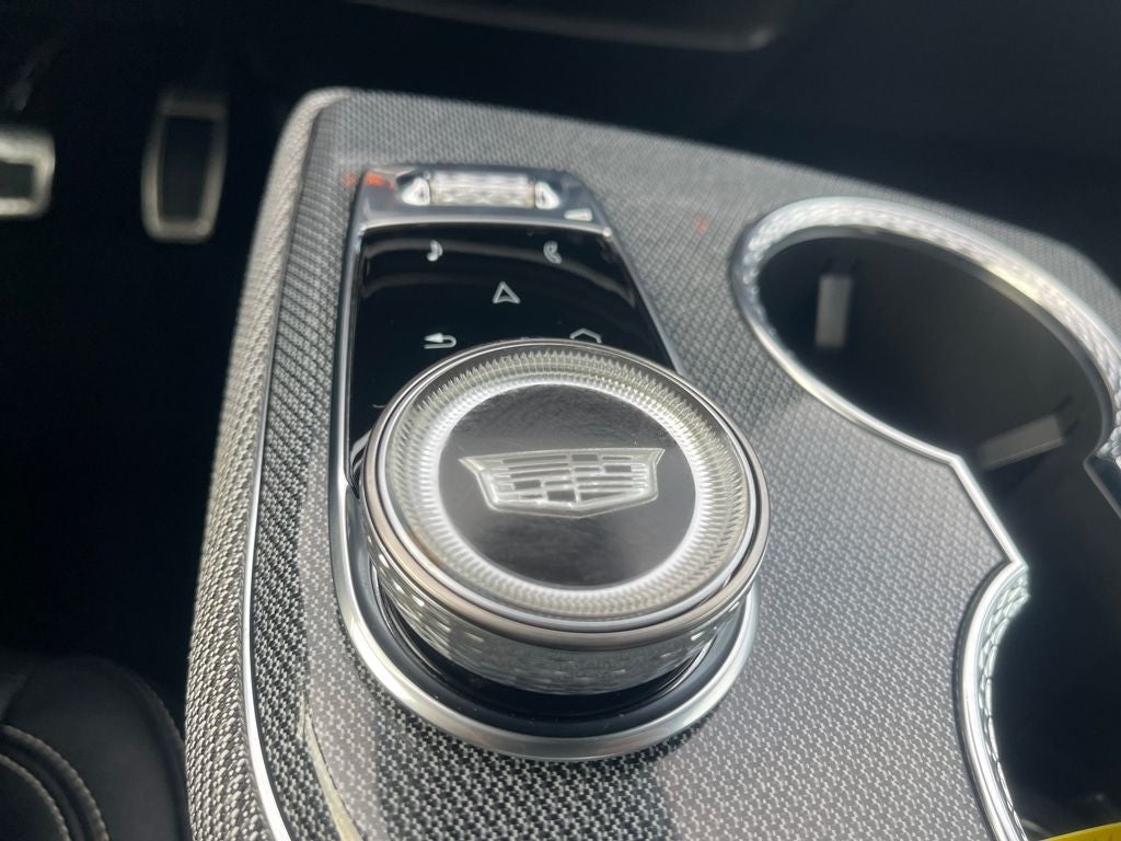 2025 Cadillac OPTIQ Luxury