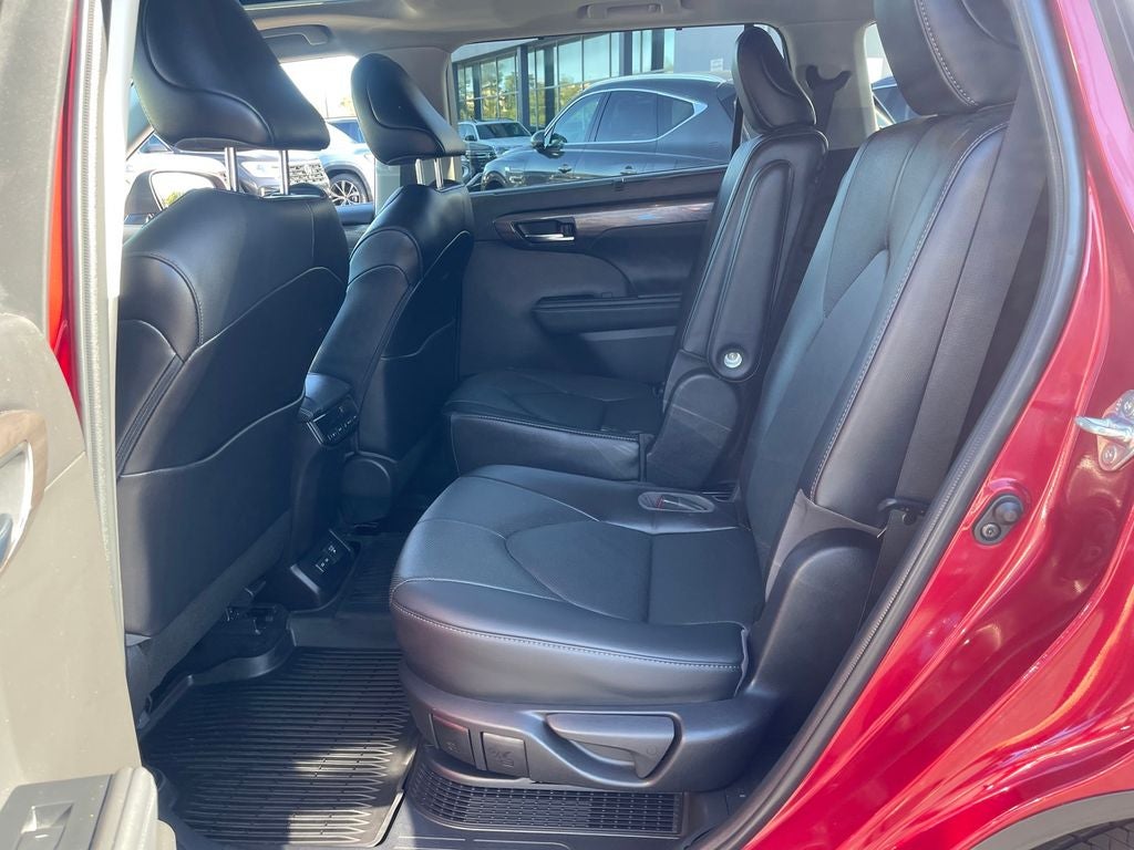 2022 Toyota Highlander Hybrid Limited