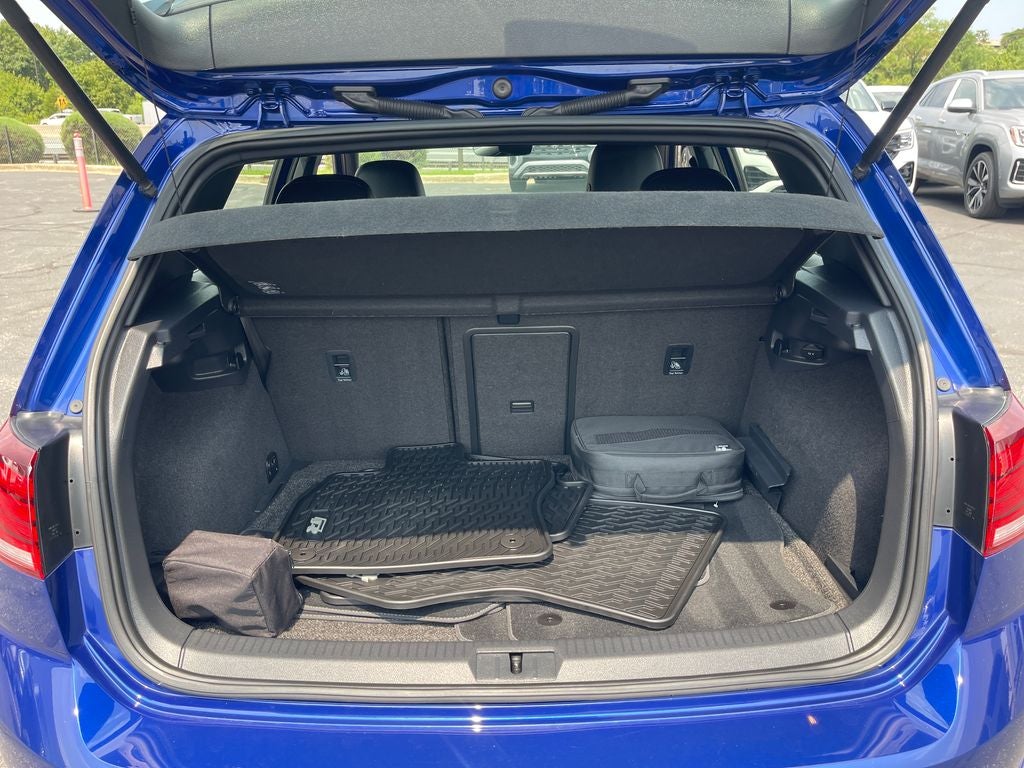2018 Volkswagen Golf R DCC & Navigation 4Motion