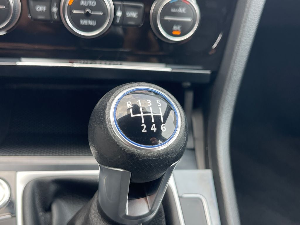 2018 Volkswagen Golf R DCC & Navigation 4Motion