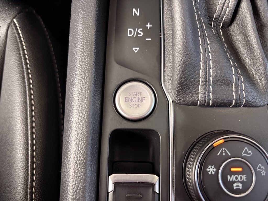 2023 Volkswagen Atlas 2.0T SE w/Technology