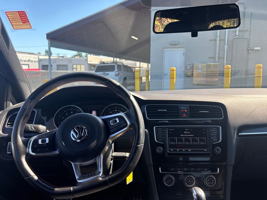 2017 Volkswagen Golf GTI S