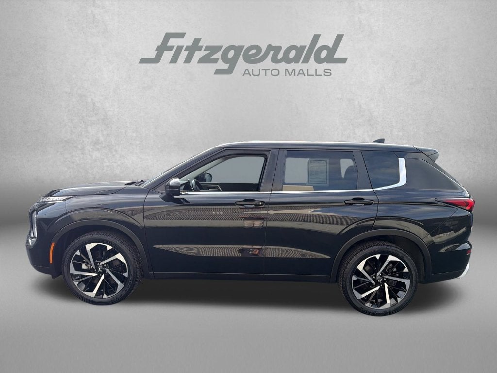 2024 Mitsubishi Outlander SE